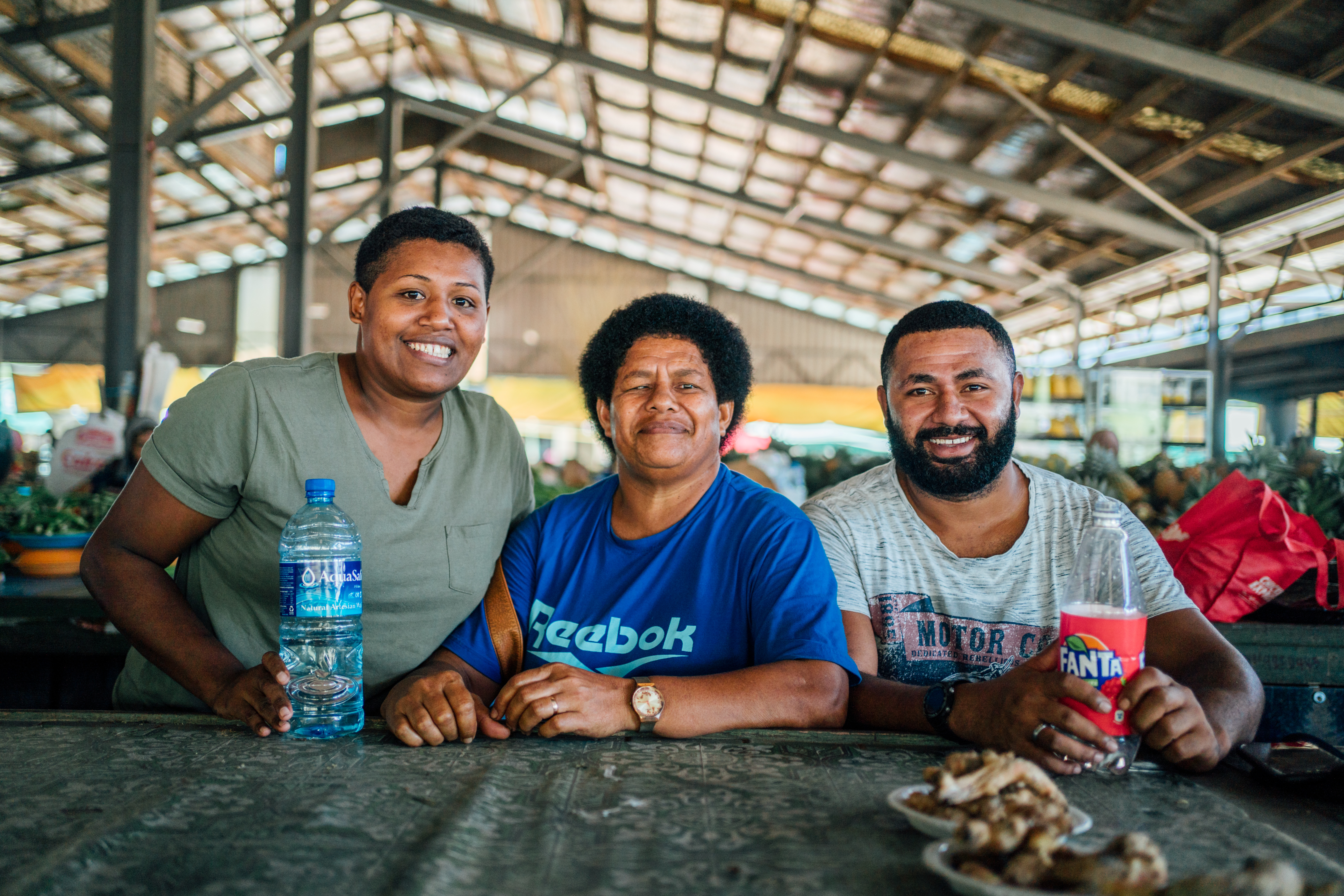 与えるより、触れて学ぶ