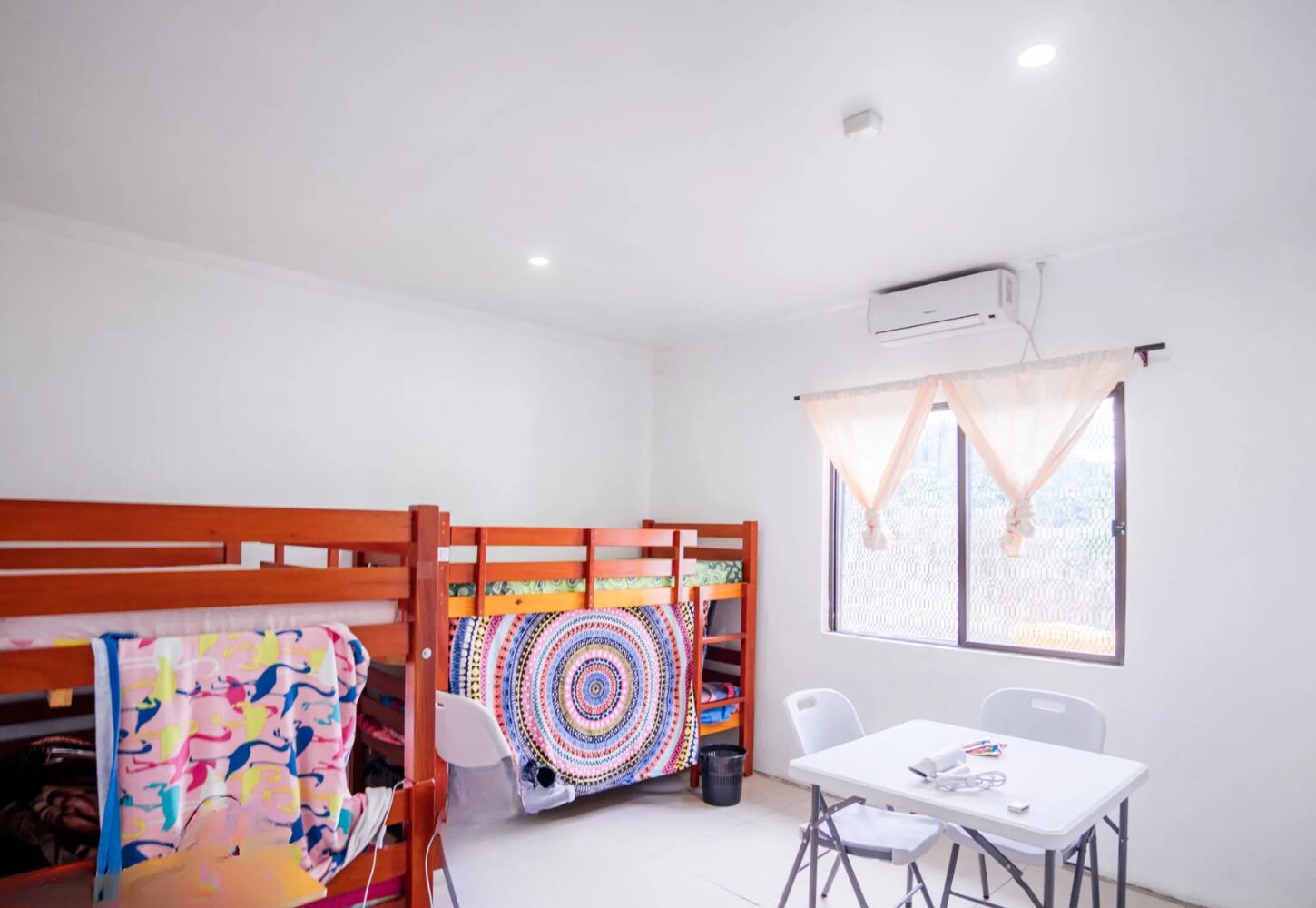 学生寮 複数人部屋